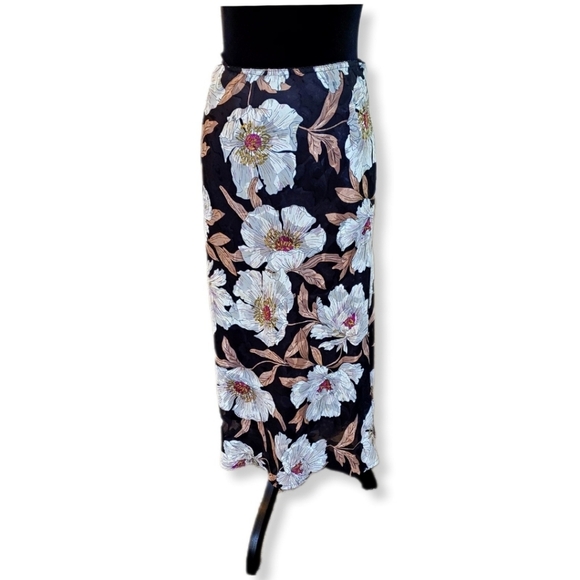 NWT Band of Gypsies BOG Collective Black Floral Slip Skirt L - Picture 1 of 12